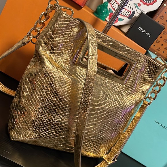 Micheal Kors python clutch/crossbody - Picture 3 of 15